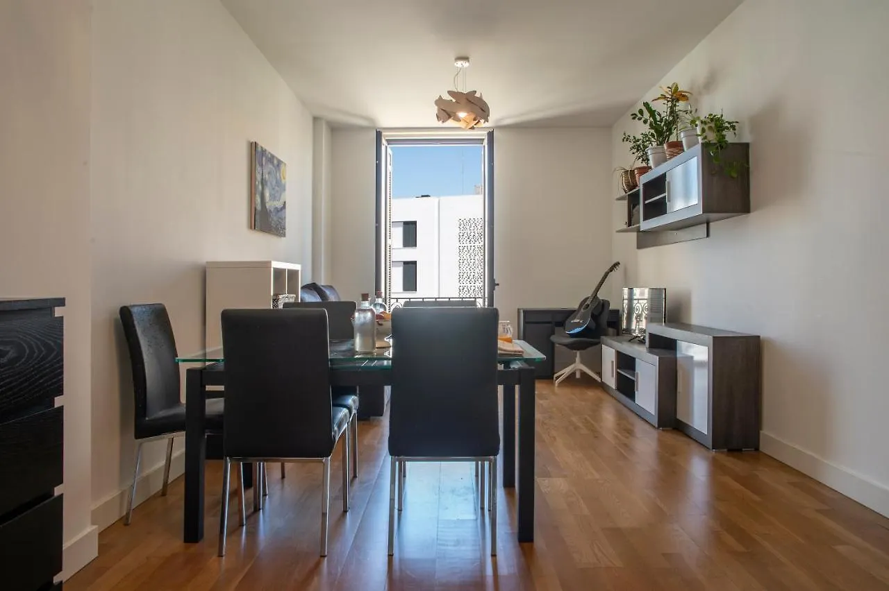 Pineapple Sebastian Souviron 18 Apartment Malaga