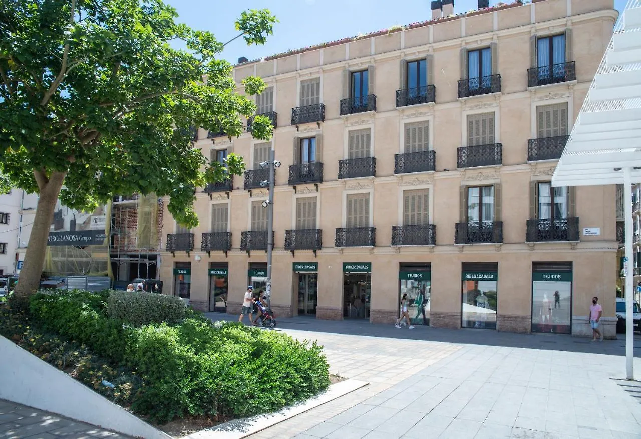 Pineapple Sebastian Souviron 18 Apartment Malaga